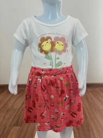CONJUNTO FEMININO INFANTIL SEM MANGA+SAIA