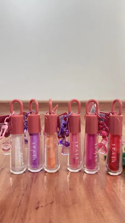 LIP GLOSS GLITTER ME LEVA