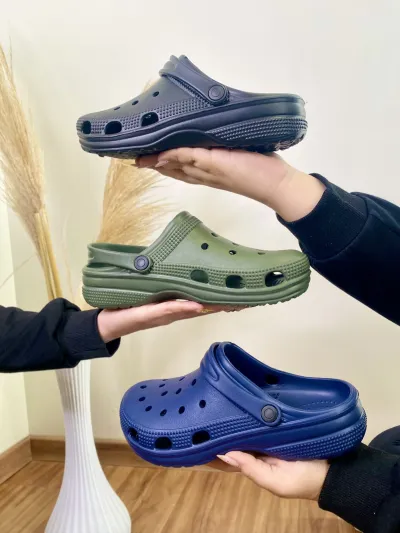GLEE — CROCS MASCULINO R74