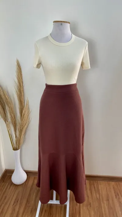 SAIA FEMININO ADULTO MIDI