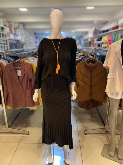 CONJUNTO FEMININO MANGA LONGA+SAIA MIDI R50