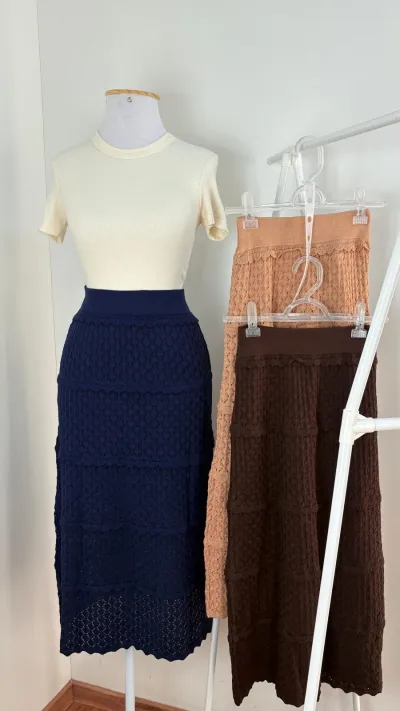 SAIA FEMININO C/BABADO R50