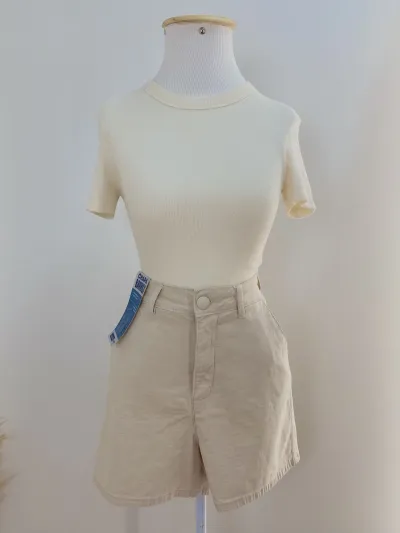 SHORTS FEMININO MOM R53