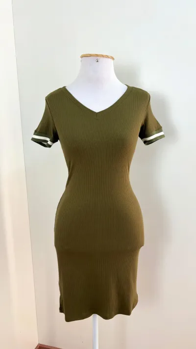 VESTIDO FEMININO ADULTO SEM MANGA CNLD