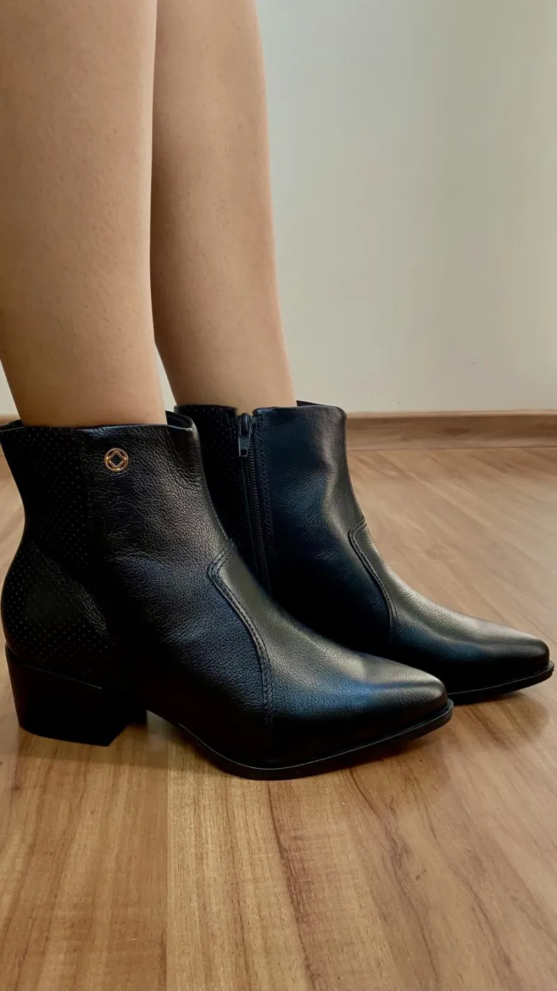 BOTA FEMININO ADULTO CANO CURTO