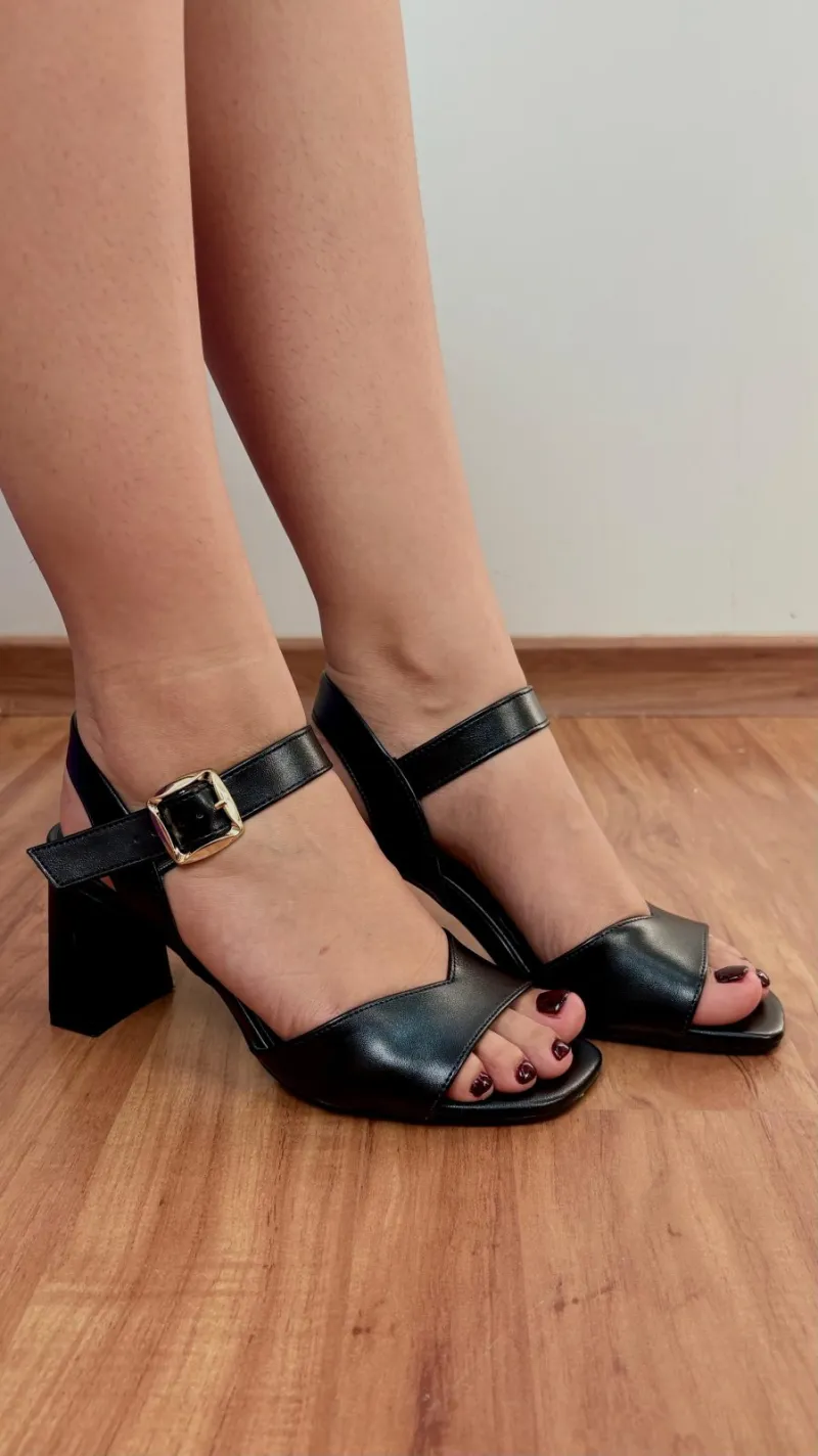 SANDALIA FEMININO ADULTO SALTO
