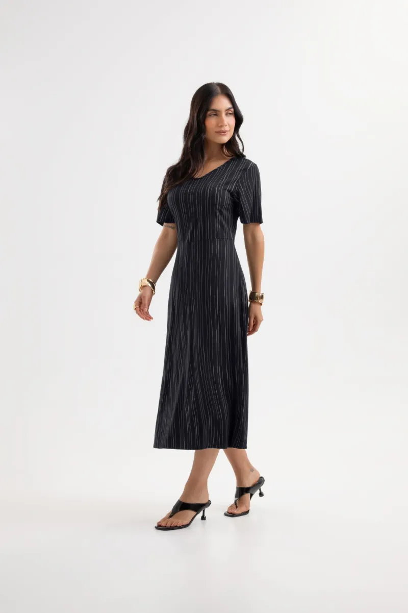 VESTIDO FEMININO ADULTO SEM MANGA MIDI