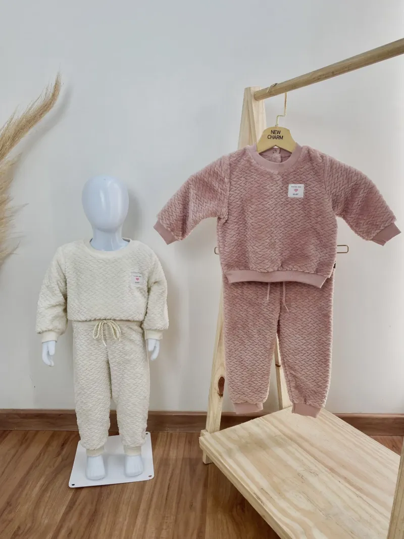 CONJUNTO FEMININO INFANTIL CASACO+CALÇA