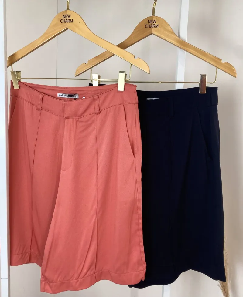 BERMUDA FEMININO ADULTO ALFAIATARIA