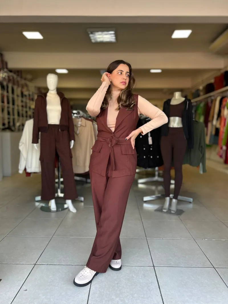 CONJUNTO FEMININO COLETE+CALÇA R74