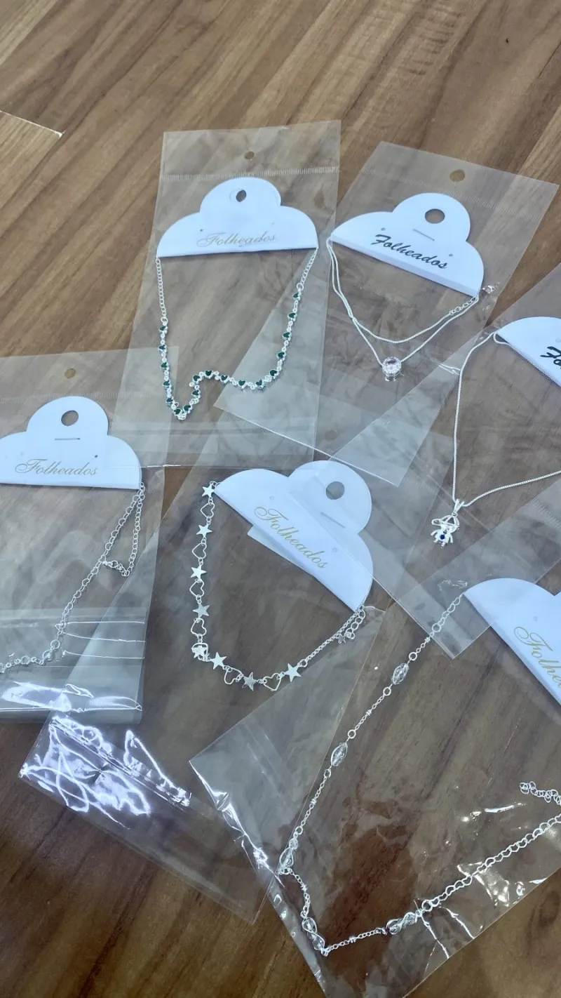 GLEE — COLAR CHOKER FOLHEADO