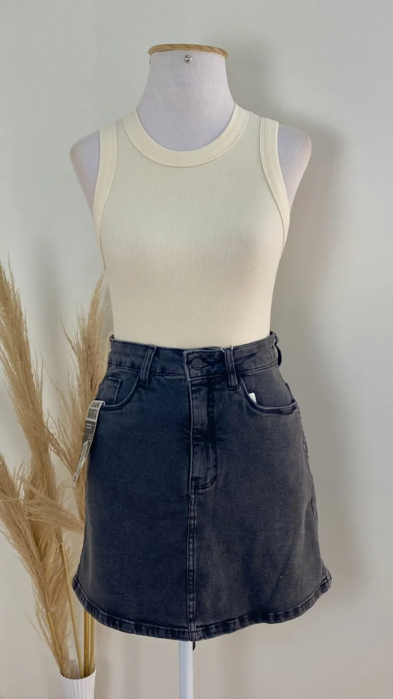 SAIA FEMININO ADULTO CURTO
