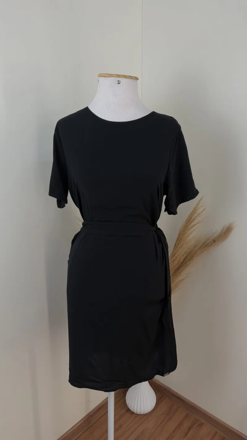 VESTIDO FEMININO SEM MANGA CURTO